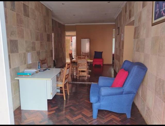 3 BEDROOM HOUSE FOR SALE IN KENSINGTON